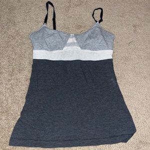 3 tone gray Lululemon top